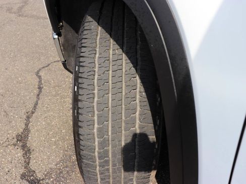 Used 2025 GMC Sierra 1500 SLT image 54