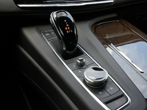 Certified 2024 Cadillac Escalade Sport Platinum w/ LPO, ONYX Package AWD/4WD image 13