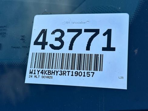 Used 2024 Mercedes-Benz Sprinter 2500 image 4