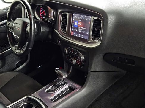 Used 2020 Dodge Charger GT image 30