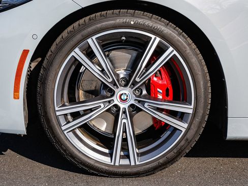 Used 2023 BMW M440i Convertible w/ Premium Package image 10