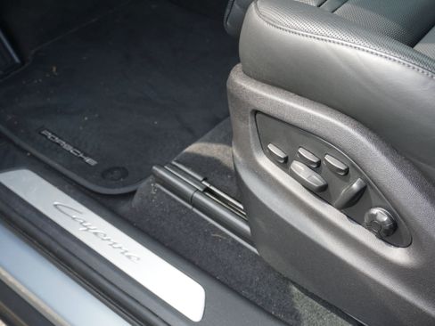 Certified 2026 Porsche Cayenne Coupe AWD/4WD image 15