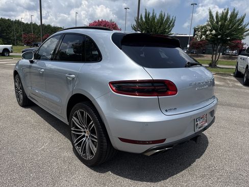 Used 2016 Porsche Macan Turbo AWD/4WD image 5