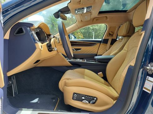 Used 2025 Bentley Flying Spur Plug-In Hybrid AWD/4WD image 53