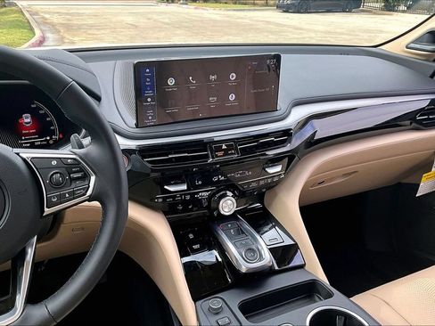 Used 2026 Acura MDX SH-AWD w/ Technology Package image 8