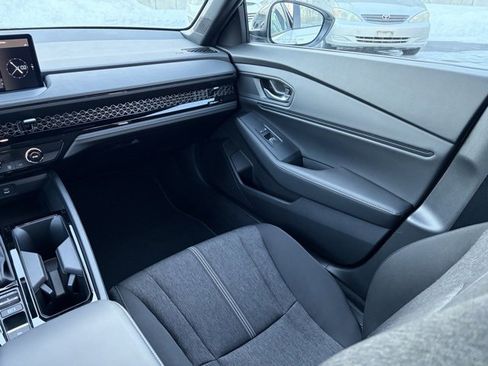 Certified 2024 Honda Accord Sport image 33