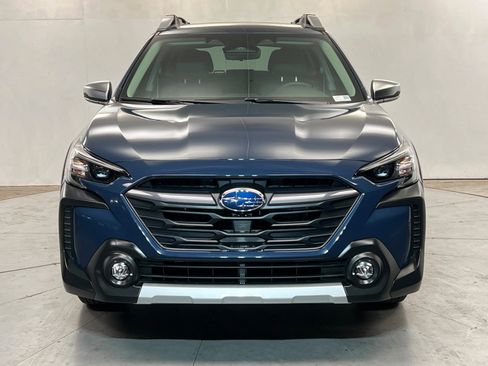 Used 2025 Subaru Outback Touring XT AWD/4WD image 9
