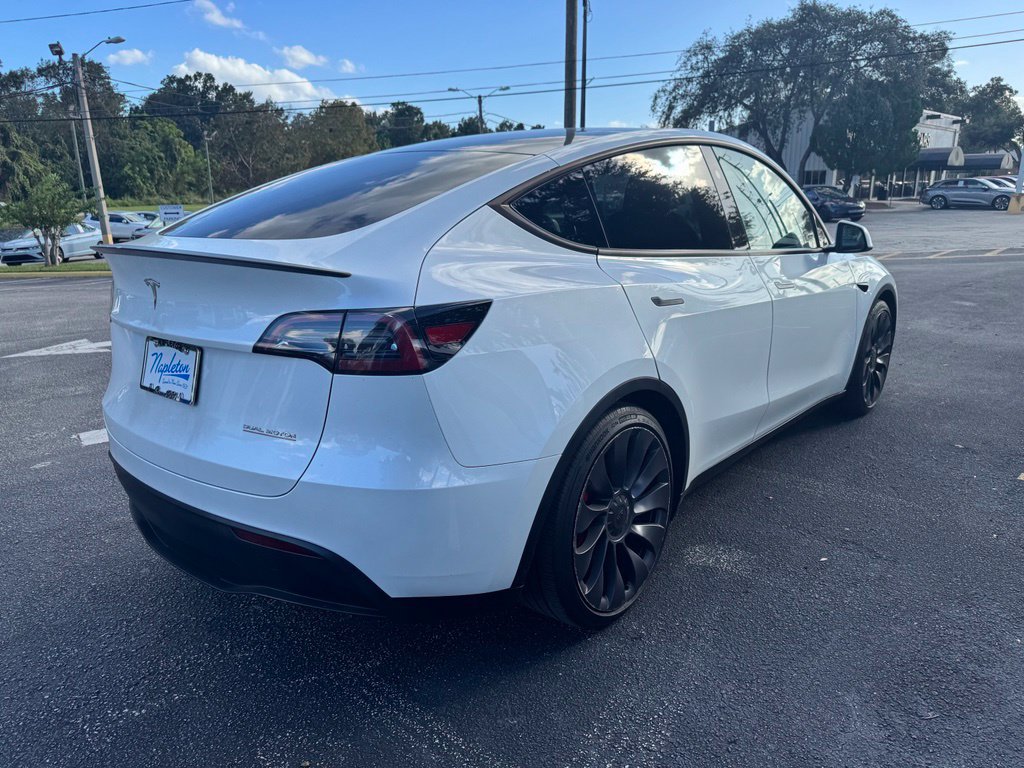 Used 2024 Tesla Model Y Performance AWD/4WD image 6