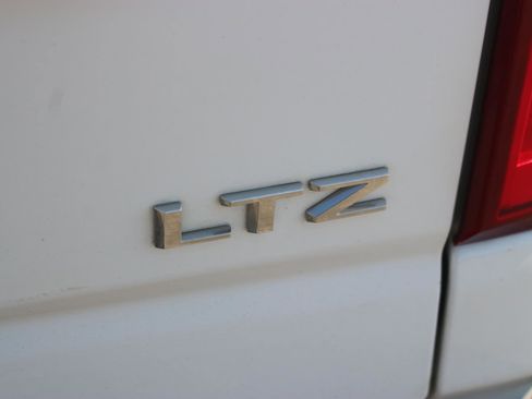 Used 2022 Chevrolet Silverado 2500 LTZ w/ Z71 Chrome Sport Edition image 13