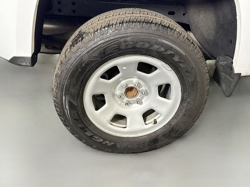 Used 2022 Chevrolet Colorado W/T RWD image 30
