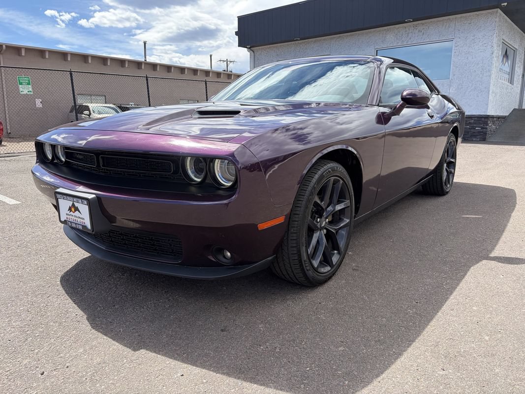 Used 2021 Dodge Challenger SXT w/ Blacktop Package RWD image 3