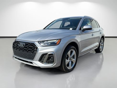 Used 2022 Audi Q5 2.0T Premium Plus w/ Premium Plus Package AWD/4WD image 7