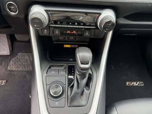 Used 2023 Toyota RAV4 XLE Premium AWD/4WD image 10