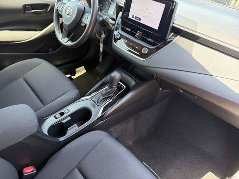 Certified 2025 Toyota Corolla LE FWD image 16