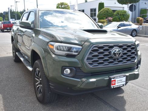 Certified 2021 Toyota Tacoma TRD Sport w/ TRD Premium Sport Package AWD/4WD image 3