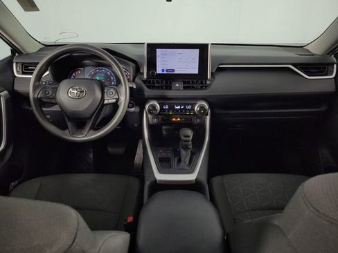 Used 2024 Toyota RAV4 XLE FWD image 25