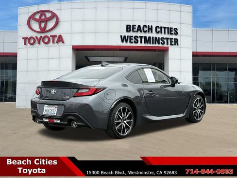 Certified 2023 Toyota GR86 w/ ALL Weather Mat Package (TMS) RWD image 11