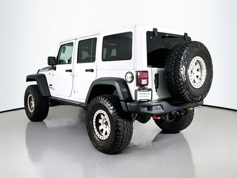 Used 2017 Jeep Wrangler Unlimited Rubicon AWD/4WD image 3