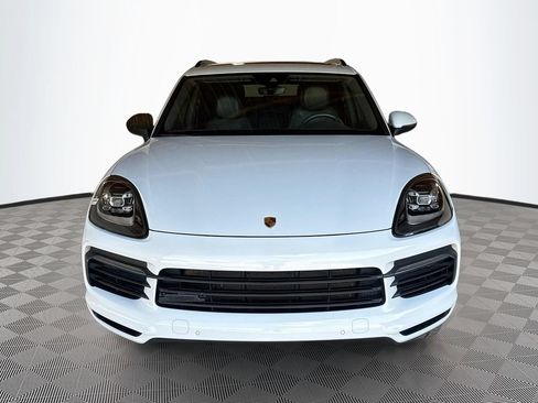 Used 2019 Porsche Cayenne AWD/4WD image 2