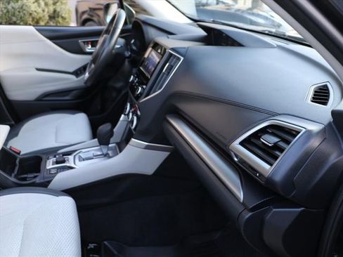 Used 2023 Subaru Forester Premium image 10