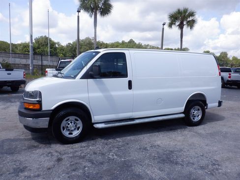 Used 2025 Chevrolet Express 2500 w/ Driver Convenience Package RWD image 2