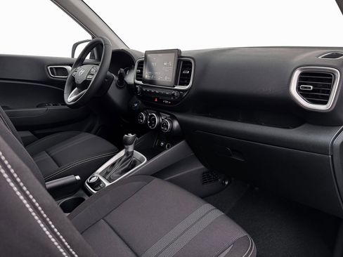 New 2026 Hyundai Venue SEL image 15