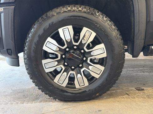 New 2026 GMC Sierra 2500 Denali w/ Denali Reserve Package AWD/4WD image 12