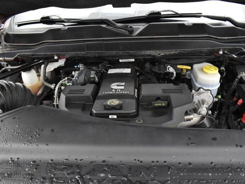 Used 2022 RAM 3500 Limited w/ Body Color Bumper Group image 35