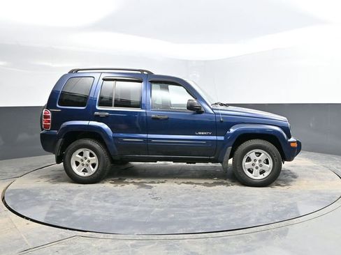 Used 2004 Jeep Liberty Limited w/ Trailer Tow Group image 10