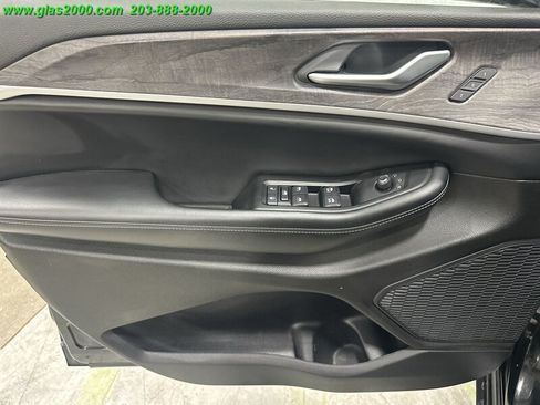 Used 2023 Jeep Grand Cherokee L Limited AWD/4WD image 25