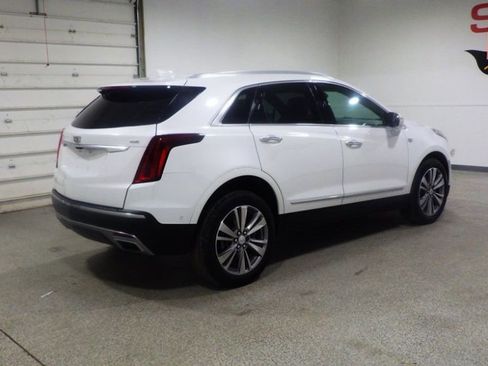 Used 2024 Cadillac XT5 Premium Luxury w/ Technology Package AWD/4WD image 4