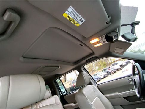 Used 2014 Honda Pilot Touring image 13
