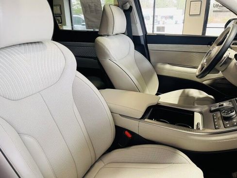 Used 2025 Hyundai Palisade Calligraphy image 12