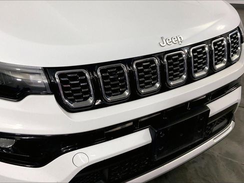 Used 2025 Jeep Compass Limited AWD/4WD image 28