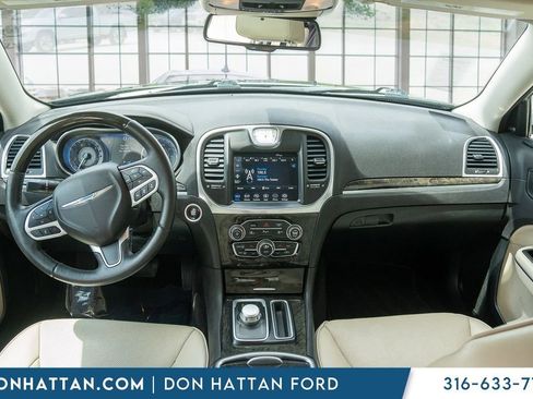 Used 2018 Chrysler 300 Limited w/ Safetytec Plus Group RWD image 4