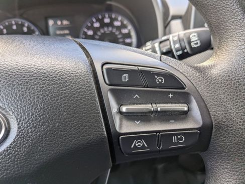 Used 2022 Hyundai Kona SEL AWD/4WD image 14