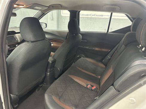 Used 2020 Nissan Kicks SR w/ Exterior Package FWD image 3