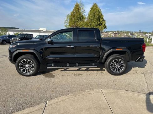 Used 2023 GMC Canyon Denali image 6