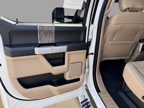 Used 2019 Ford F250 Lariat AWD/4WD image 30