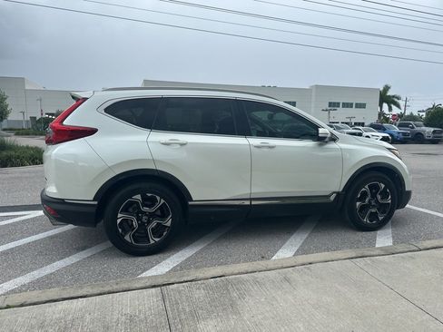 Used 2017 Honda CR-V Touring image 5