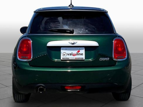 Used 2014 MINI Cooper 2-Door Hardtop image 5