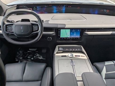 New 2025 Lincoln Navigator Reserve w/ Jet Appearance Package image 14