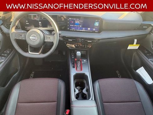 New 2026 Nissan Kicks SR w/ Cold Weather Package image 18