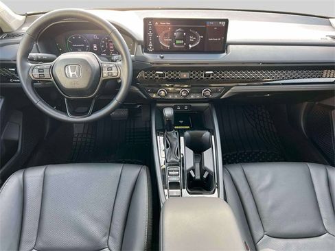 Used 2025 Honda Accord EX-L image 17