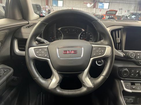 Used 2023 GMC Terrain SLT w/ LPO, Floor Liner Package AWD/4WD image 20