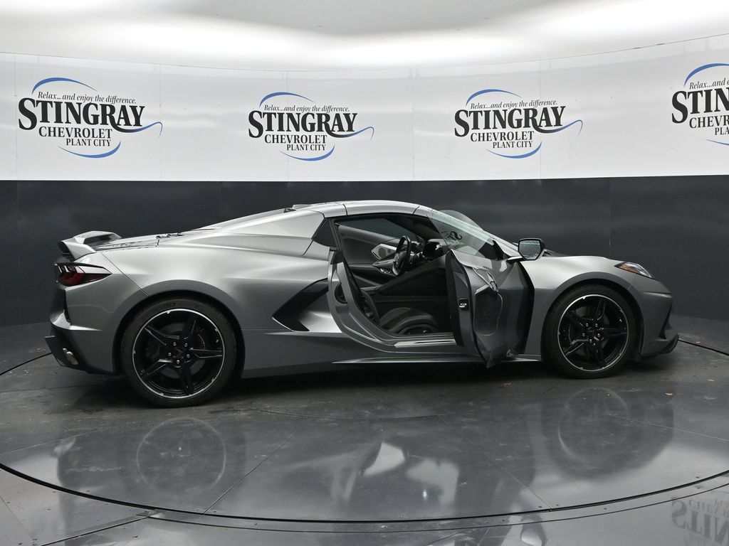 Used 2022 Chevrolet Corvette Stingray Premium Conv w/ Z51 Performance Package RWD image 36
