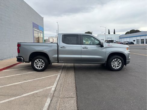 Used 2023 Chevrolet Silverado 1500 RST image 7