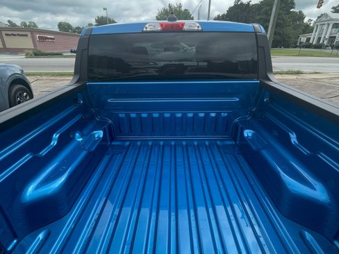 New 2025 Ford Maverick XL image 5