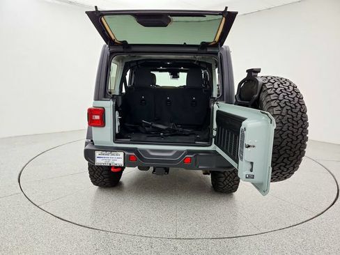 Used 2024 Jeep Wrangler Unlimited Rubicon w/ Convenience Group AWD/4WD image 19
