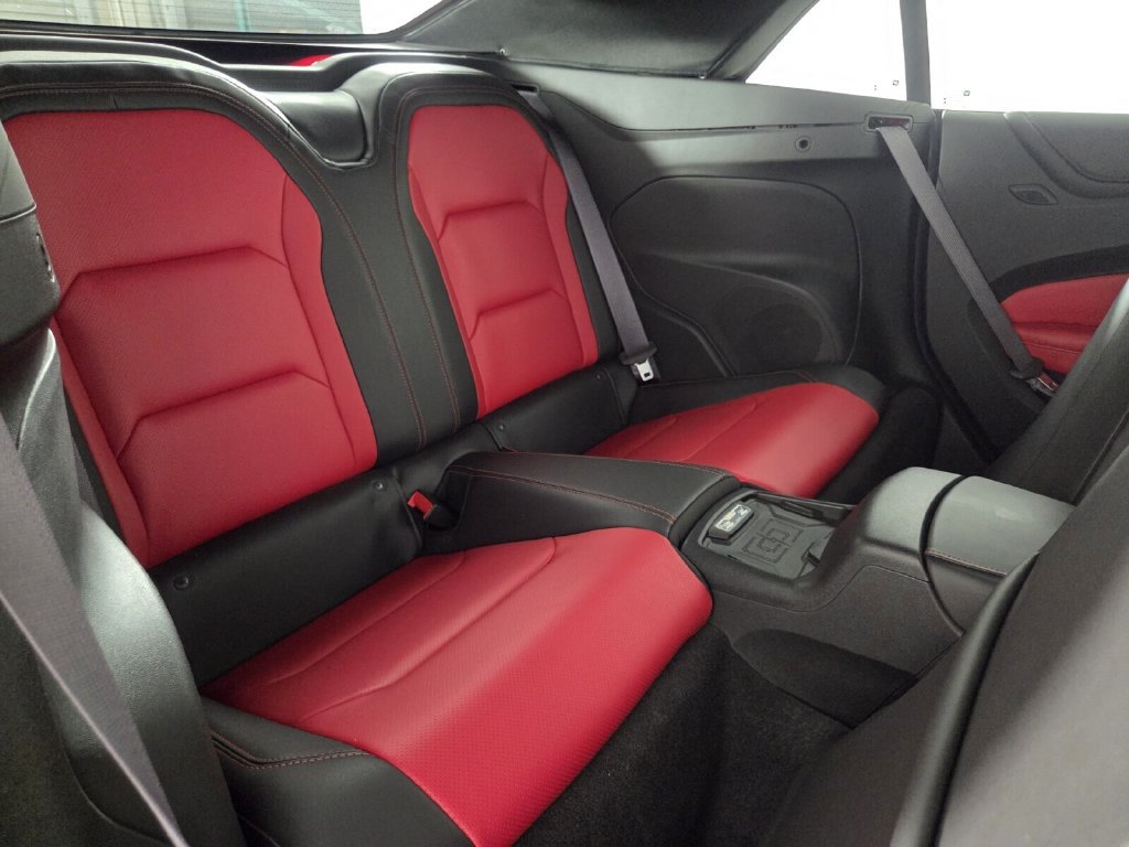 Used 2017 Chevrolet Camaro SS RWD image 28